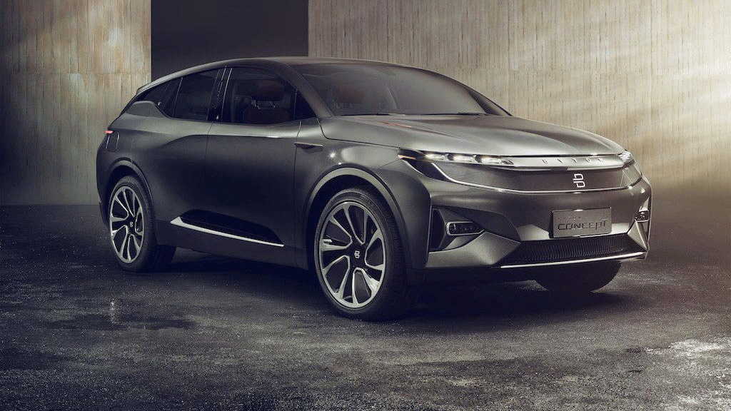 一台30万的SUV 谈的都是梦想 凭什么不让我质疑？